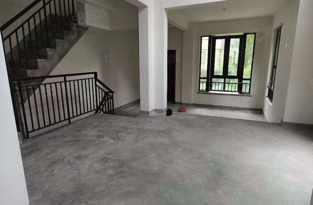 碧桂园玫瑰公馆(别墅)5室2厅167.63㎡298万二手房图片