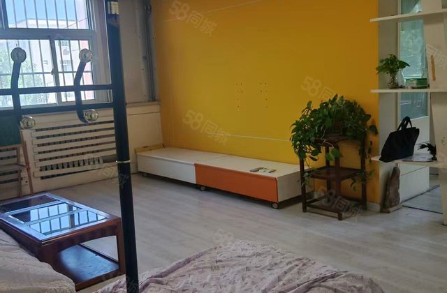 文轩本部 多层二楼带车库 东边户 免大税 看房方便