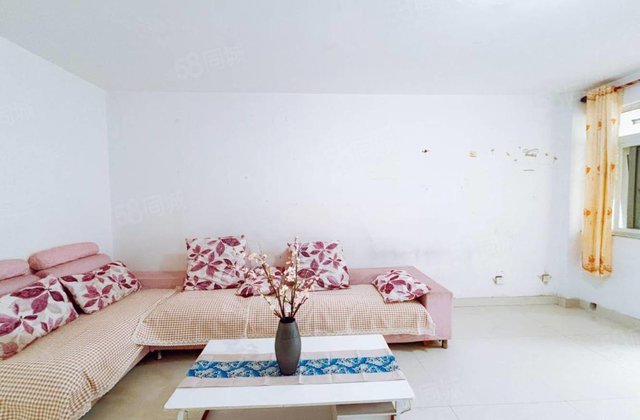 急售站前街电梯，精装小三室，92平48万西湖馨苑一诺望湖花园