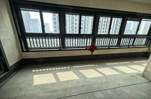 中海翠语江南3室1厅136.53㎡139.8万二手房图片