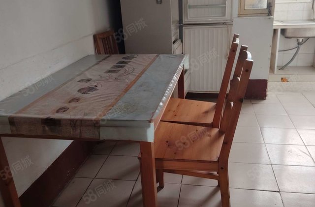 一中文轩外国语附近步梯房