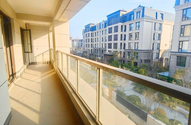 大公府5室2厅220㎡415万二手房图片