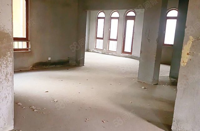 地上三层别墅三围院401平538万带车库免大税可按揭贷款