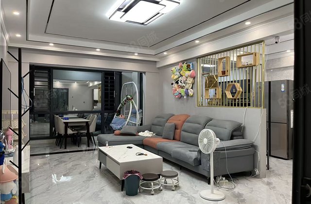 名门世家3室2厅107㎡79万二手房图片