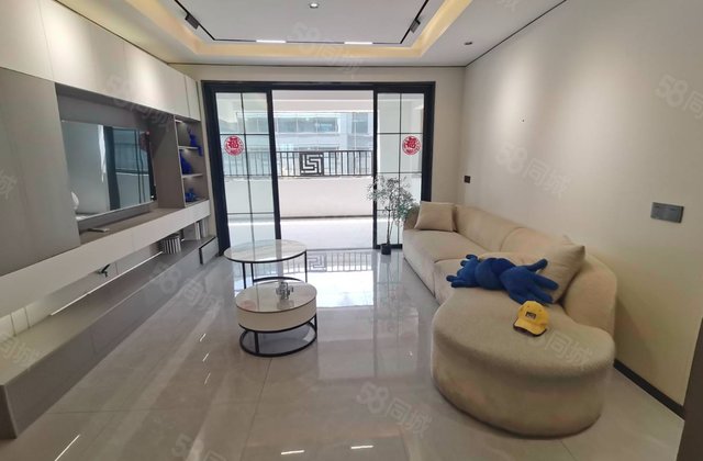 御鉴东方3室2厅132㎡64万二手房图片