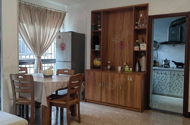 白天鹅花园4室2厅158.9㎡155万二手房图片