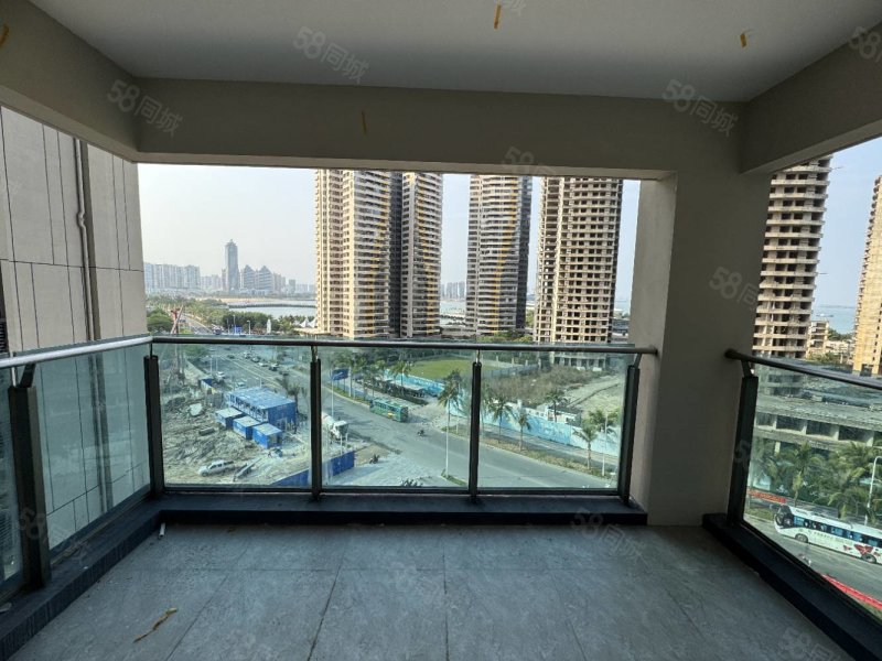 金沙湾力华花园4室2厅2卫120㎡南152万