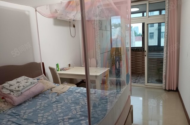 颐馨园一期 南北通透 近医院 中间楼层采光好 送车库