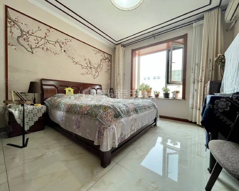 市中心生龙国际北侧毓秀花园精装4居室好地段好楼层