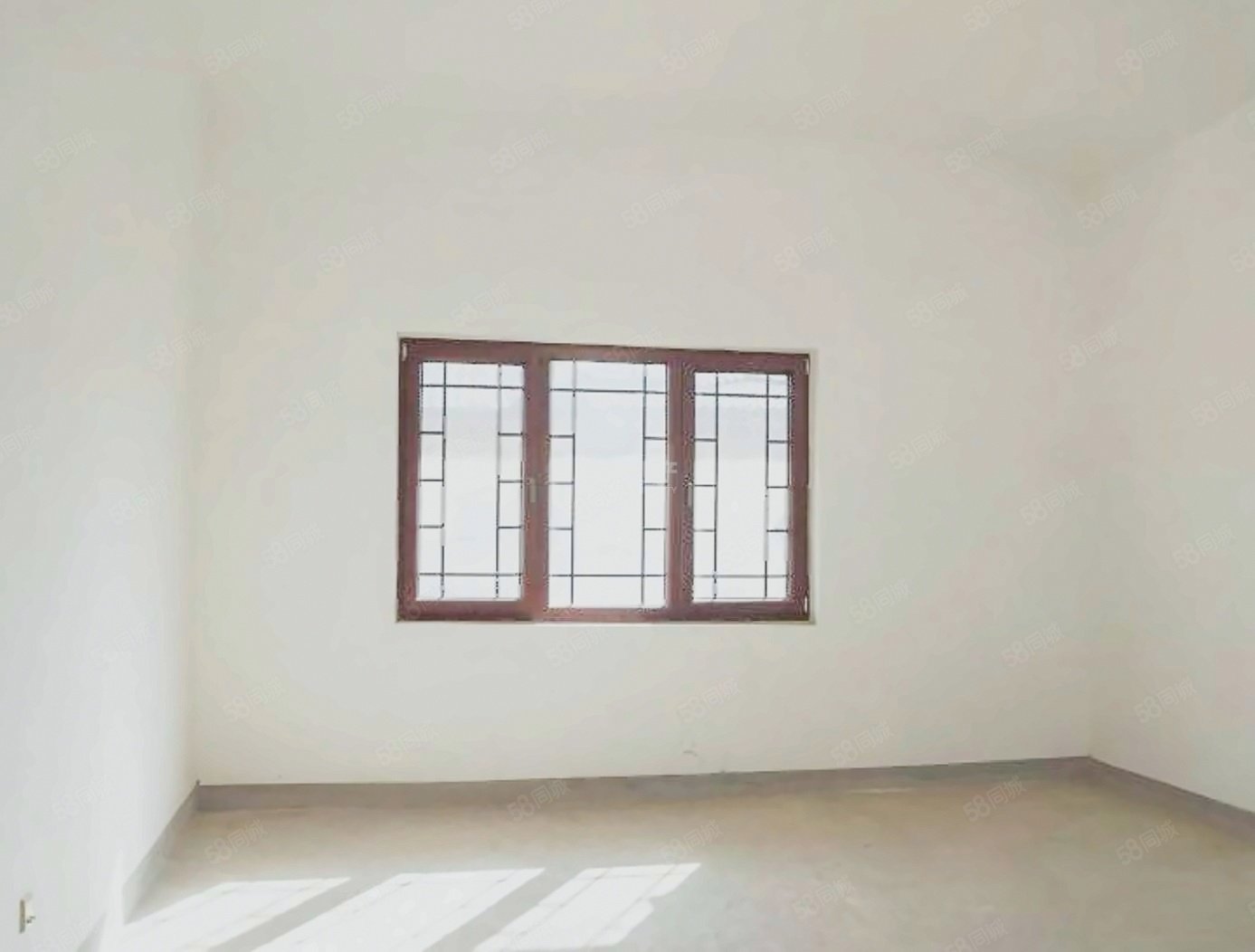 龍湖頤和原著6室3廳5衛(wèi)1096㎡南北18000萬