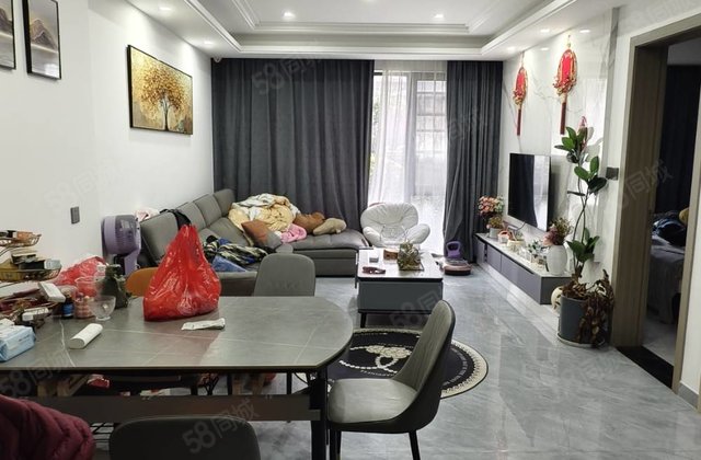 杨帆龙悦3室2厅125㎡160万二手房图片