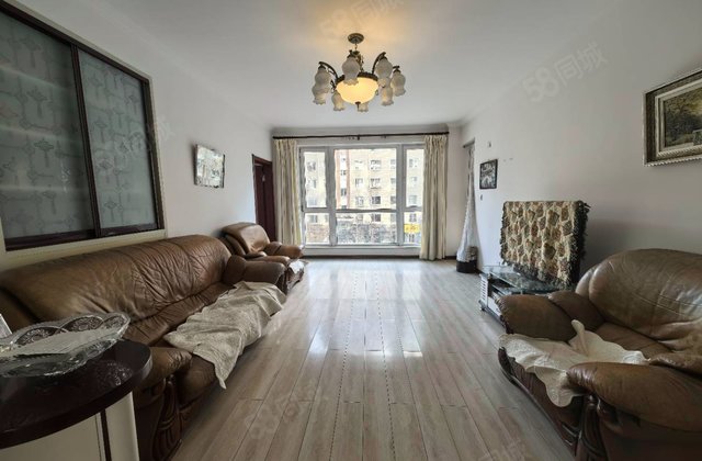 东城天下3室2厅115.88㎡74万二手房图片