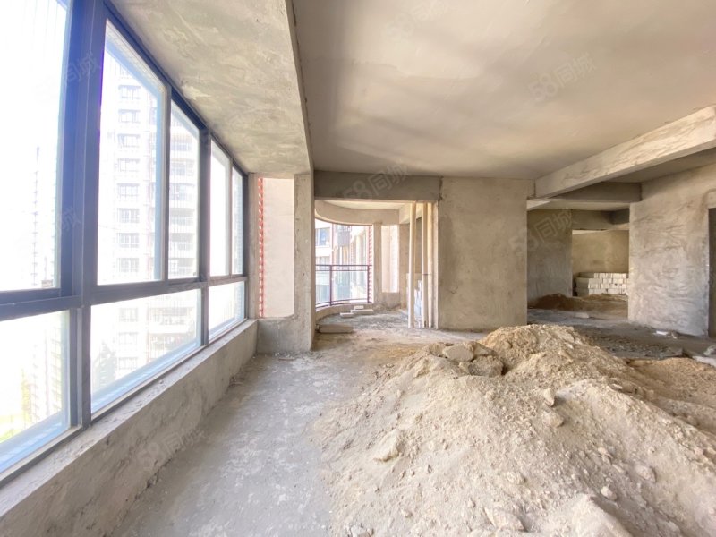 榕江一品3室2厅2卫130.97㎡南北86.4万