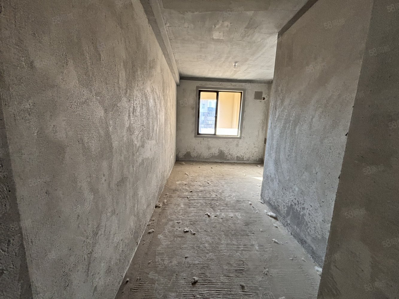 中铁诺德雍景台3室2厅2卫117㎡南北70万