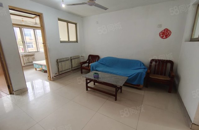 东昌中学！育新街上，看房方便，三室好户型，步梯四楼，价格合适