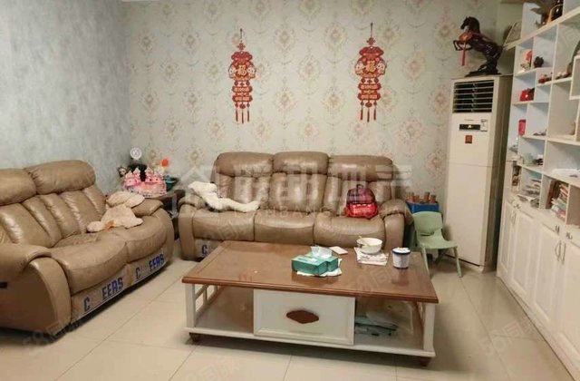 9万安个家 万达 汽车站附近 桐凤家园 好楼层 三居 按揭