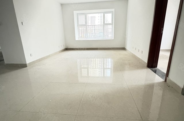 单价四千多就能买到大三居双卫的房子  一套