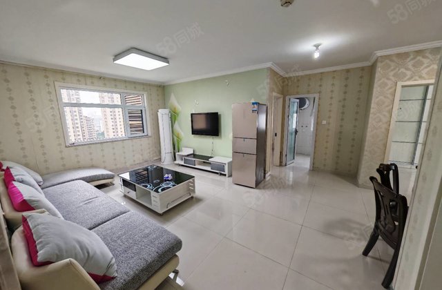 民生凤凰城壹号院南邻，四号院商品区，精装修，三居室南北通透。