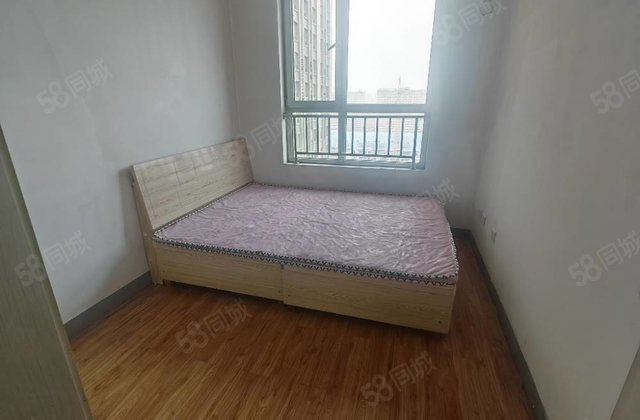 大润发 星光中央丽都 三室双卫 中间楼层视野无遮挡