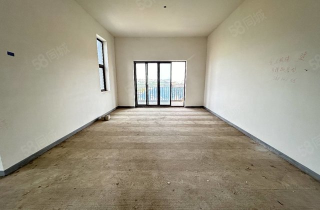 中铁龙盘湖世纪山水(别墅)6室3厅300㎡260万二手房图片