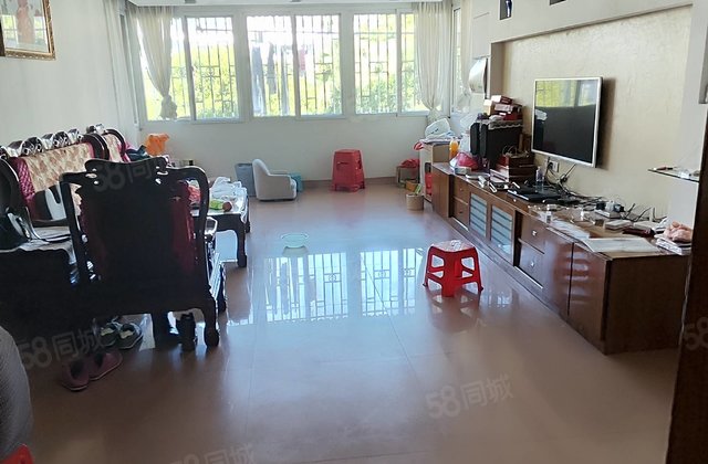 彩虹小区4室2厅137㎡69.8万二手房图片