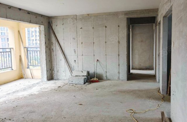 中粮鸿云4室2厅128.82㎡71万二手房图片