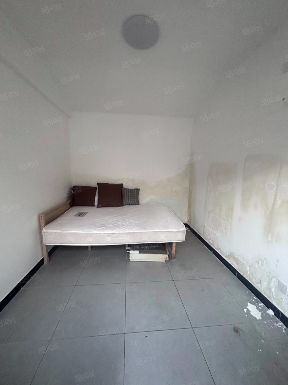 永康胡同小區(qū)1室0廳1衛(wèi)14.3㎡南245萬