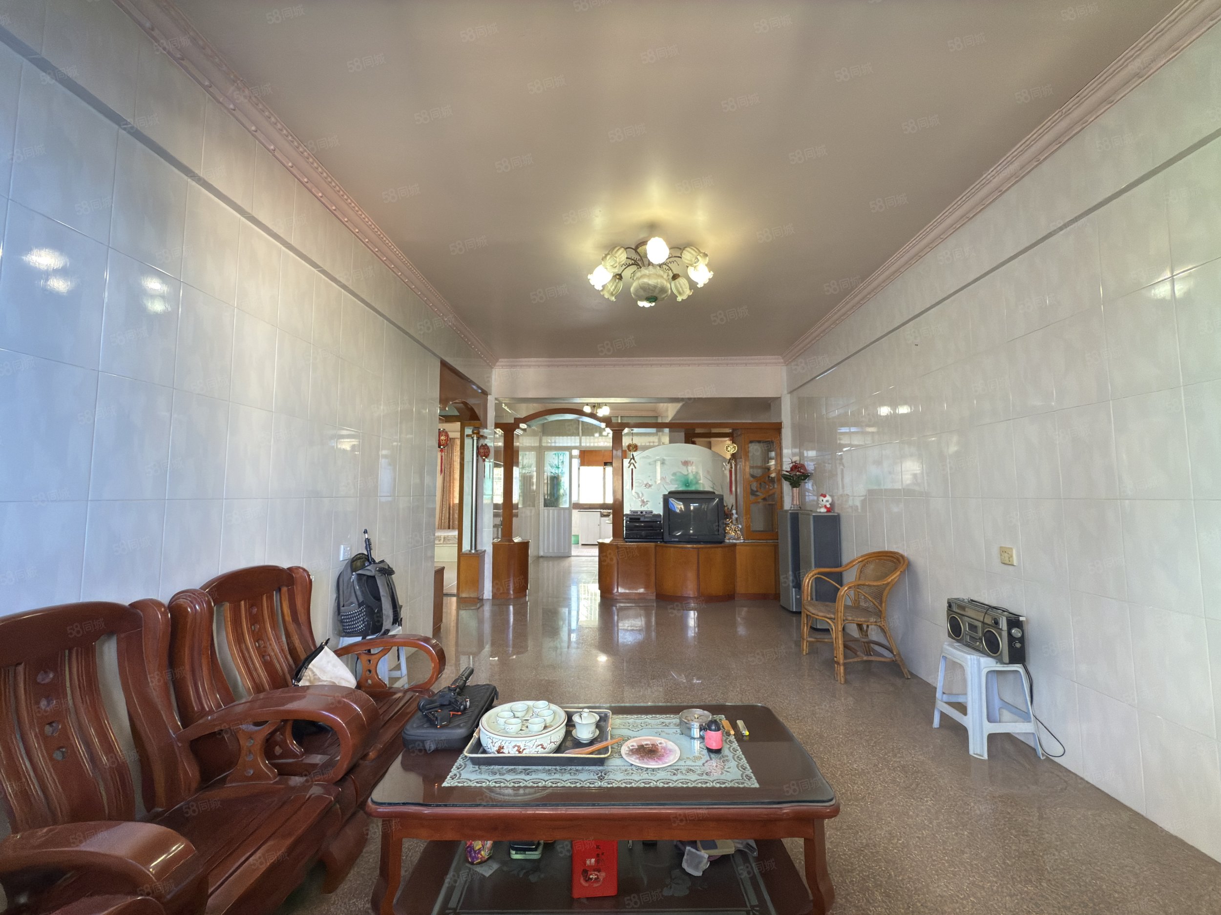 西荣路小区3室2厅2卫110㎡南北40万