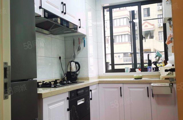 恒厚阳光里2室2厅101.95㎡150万二手房图片