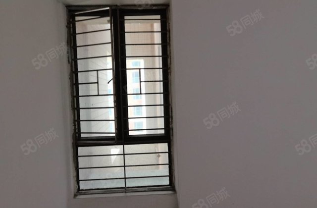 华馨花园2室2厅70.77㎡38万二手房图片