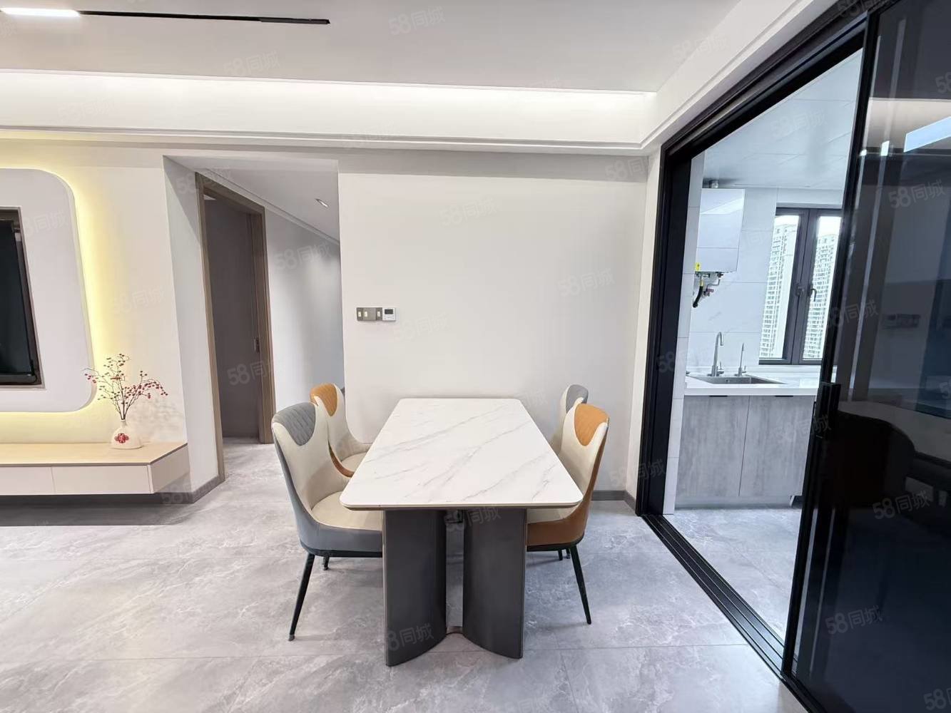 招商兰溪谷4室2厅2卫130㎡南北125万