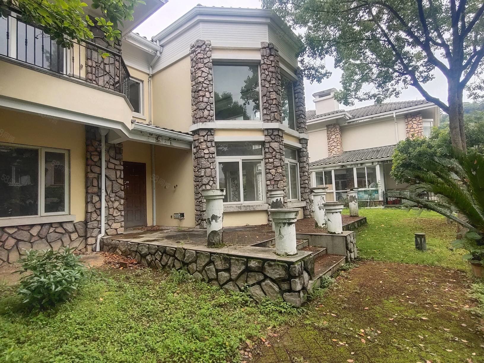 开元云顶佳苑(别墅)5室2厅4卫300㎡南北1380万