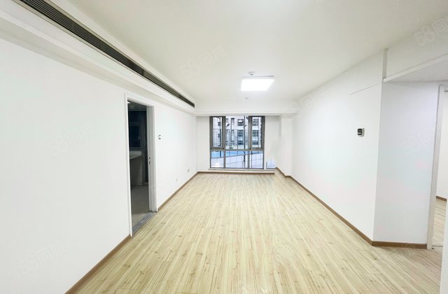 东方银座2室1厅113.17㎡685万二手房图片