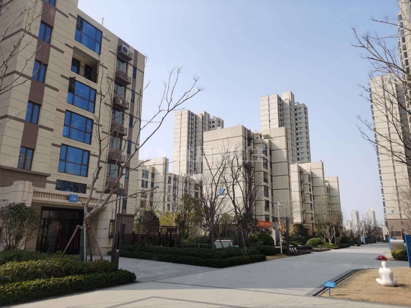 碧桂园天麓4室2厅2卫140㎡南129万