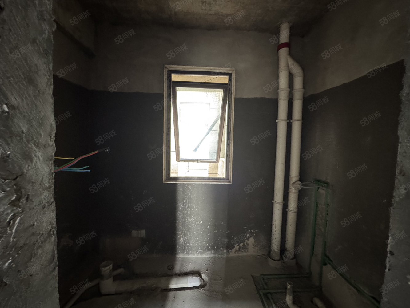 三巽公园里3室2厅1卫35㎡南29.8万