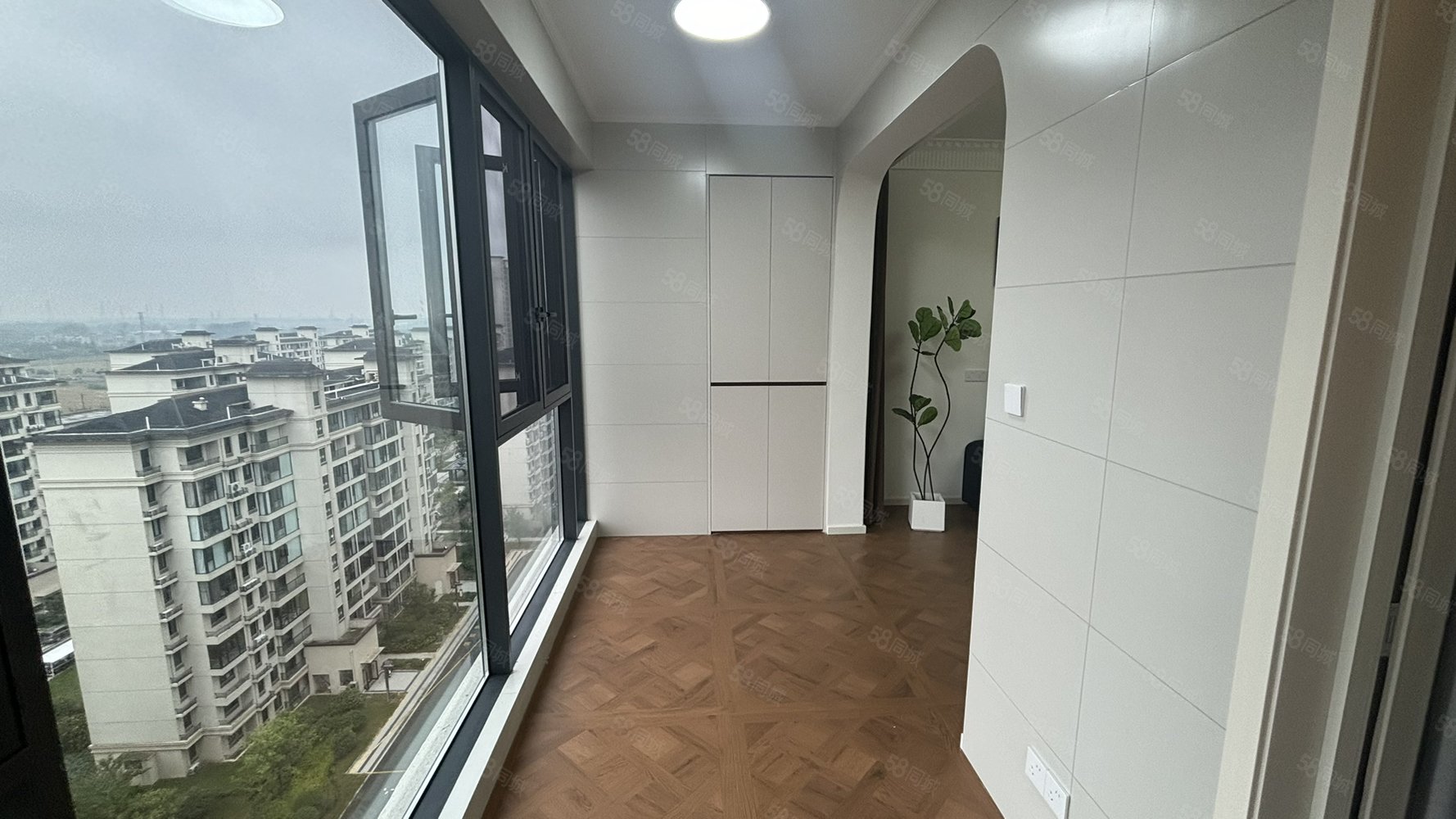 锦绣兰湾3室2厅1卫105㎡南北55万