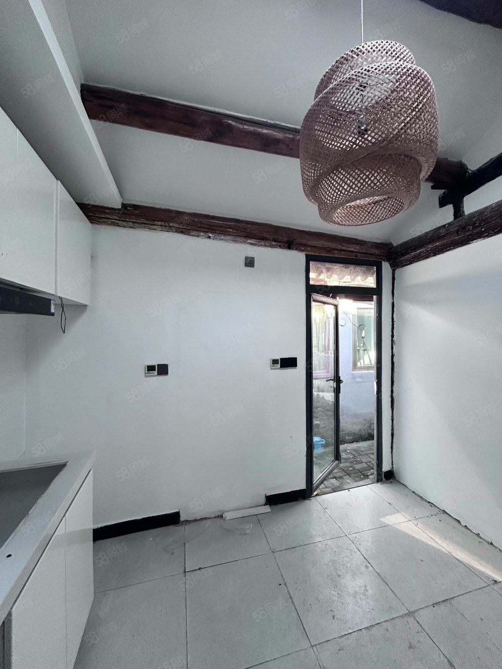 大格巷胡同小區(qū)1室0廳0衛(wèi)12.6㎡北238萬