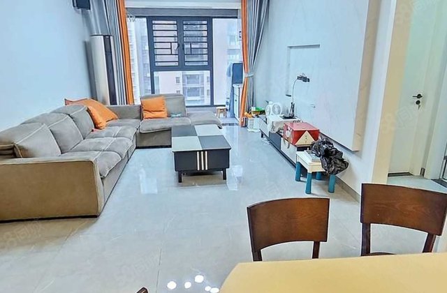 联泰万泰城珑湾3室2厅120.75㎡93万二手房图片