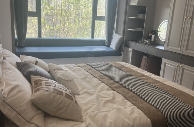 几万块买一房多用可居住办公电梯好房18万左右