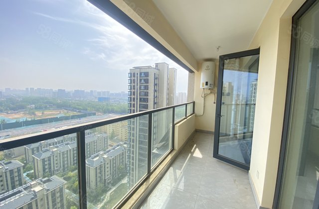 城市领秀  三室双阳台 带车储 新房未入住 理想城 人车分流