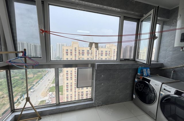 精装修124平16层精装修电梯房，只要58.8万，