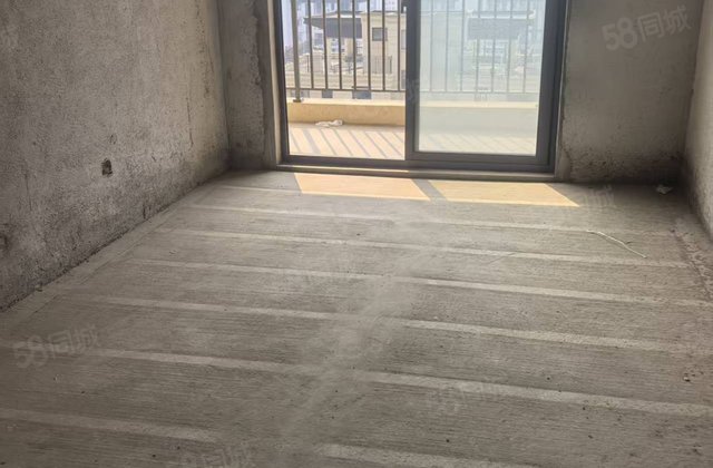 华云中梁首府3室2厅110㎡66万二手房图片