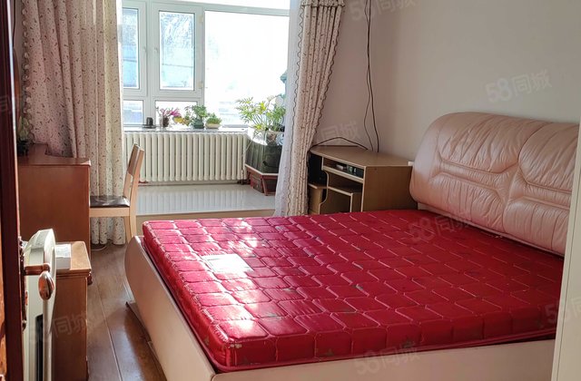 白山胡同26,28号小区3室1厅73.03㎡48万二手房图片