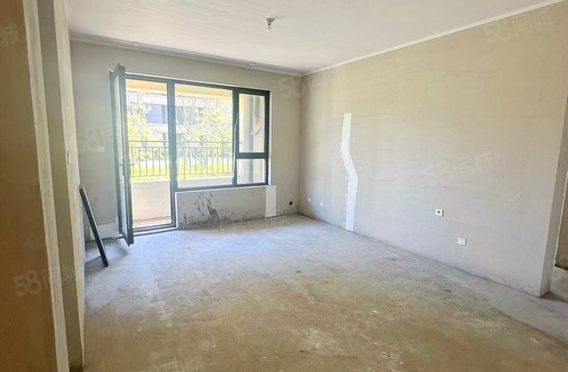华侨城欢乐莲泉4室2厅118㎡55万二手房图片