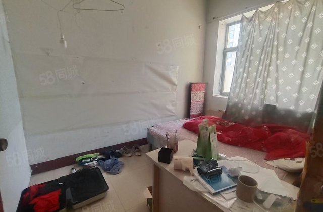 ，    ，上文轩本校一中，看房方便随时看房