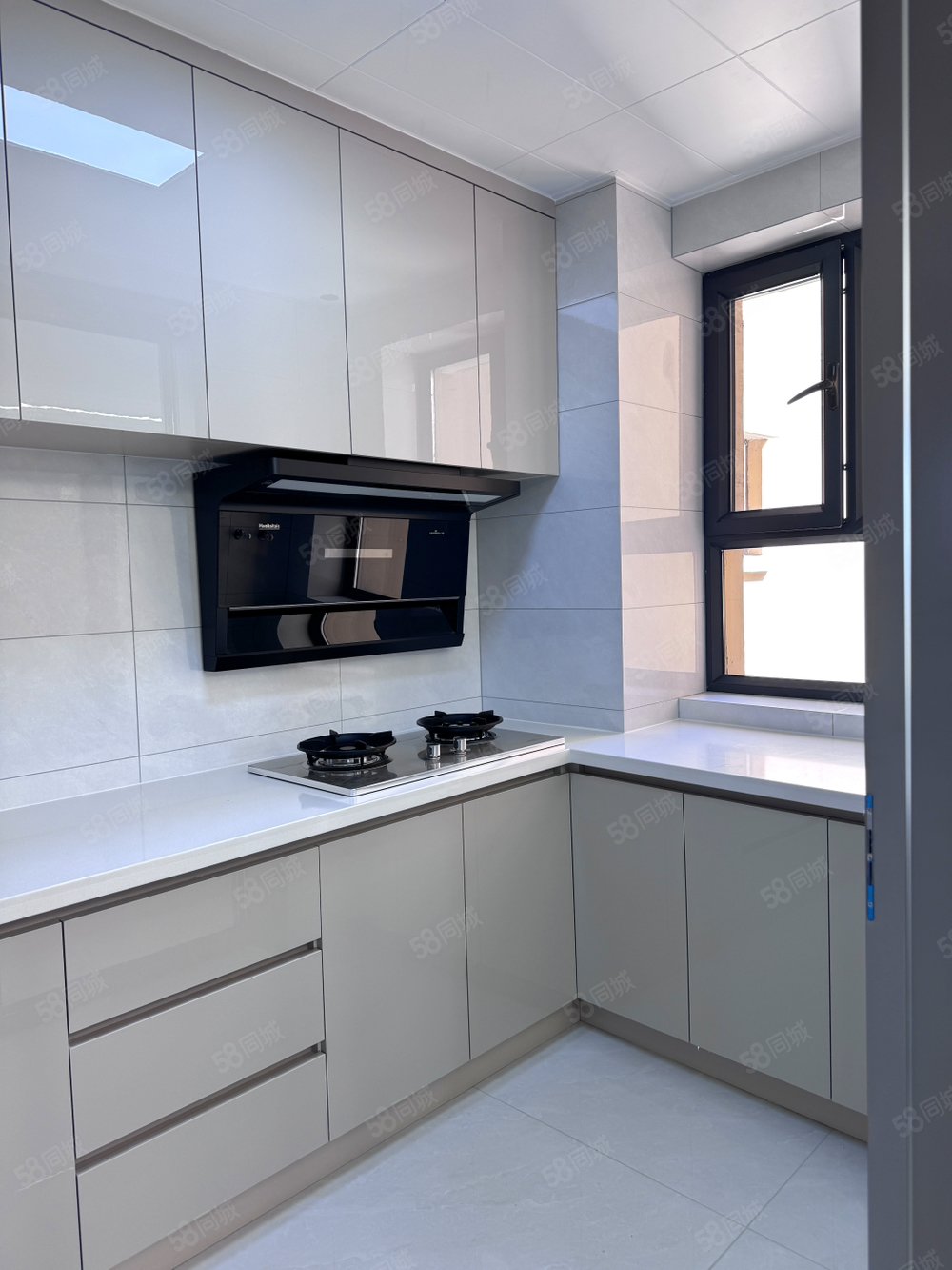 青湖铭城2室2厅1卫87㎡南北36.5万