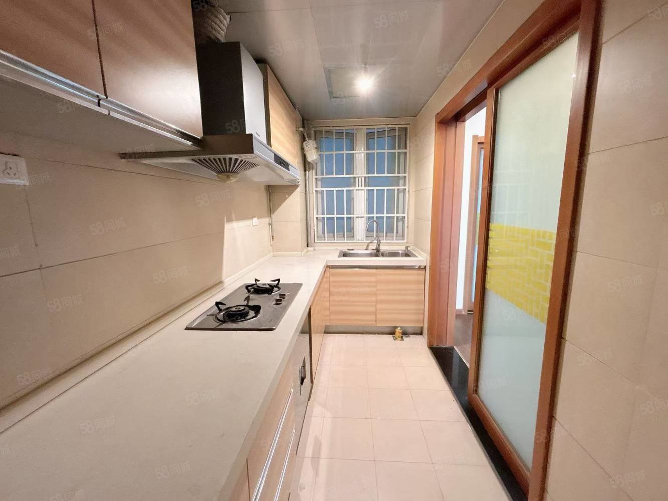 龙泉花园东苑4室2厅2卫151㎡东西93.8万