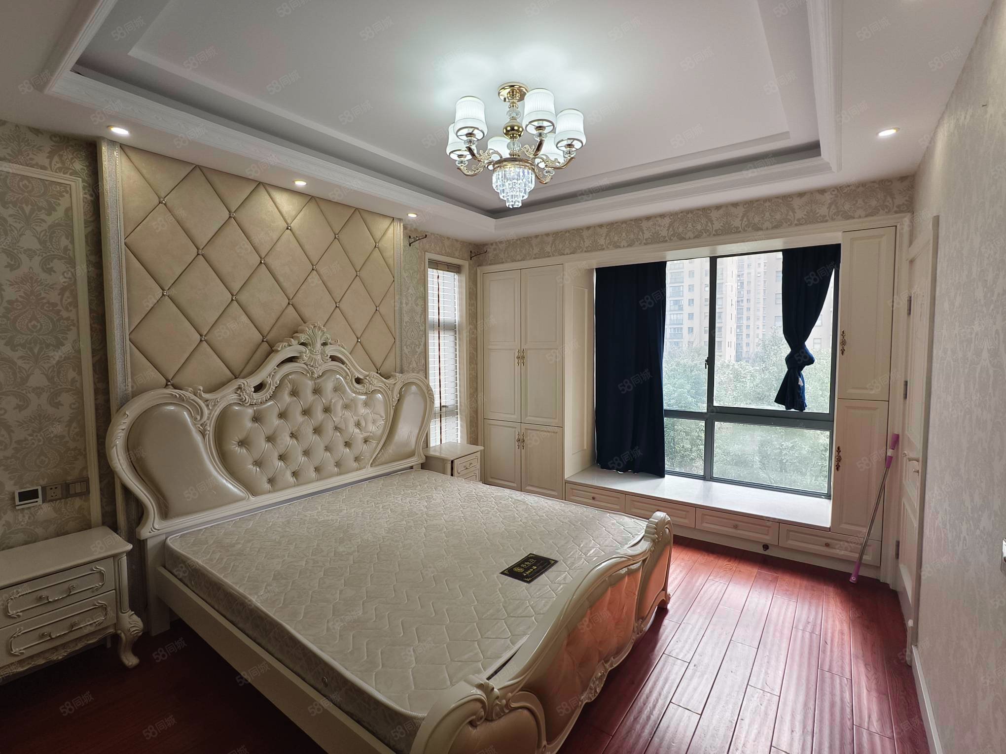 世纪城清芷园3室2厅2卫143.2㎡南北48.94万