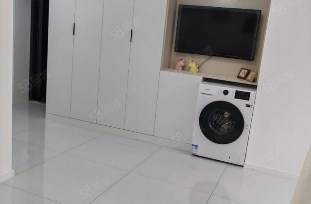 市委22号楼1室1厅40㎡8.8万二手房图片