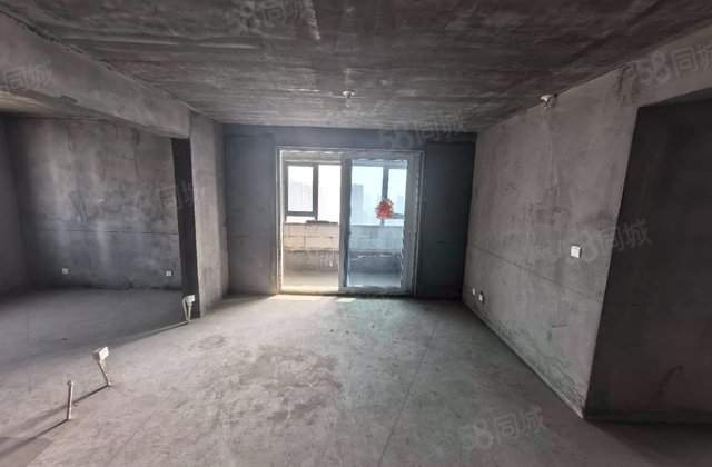 欧堡利亚紫宸3室2厅136㎡93万二手房图片